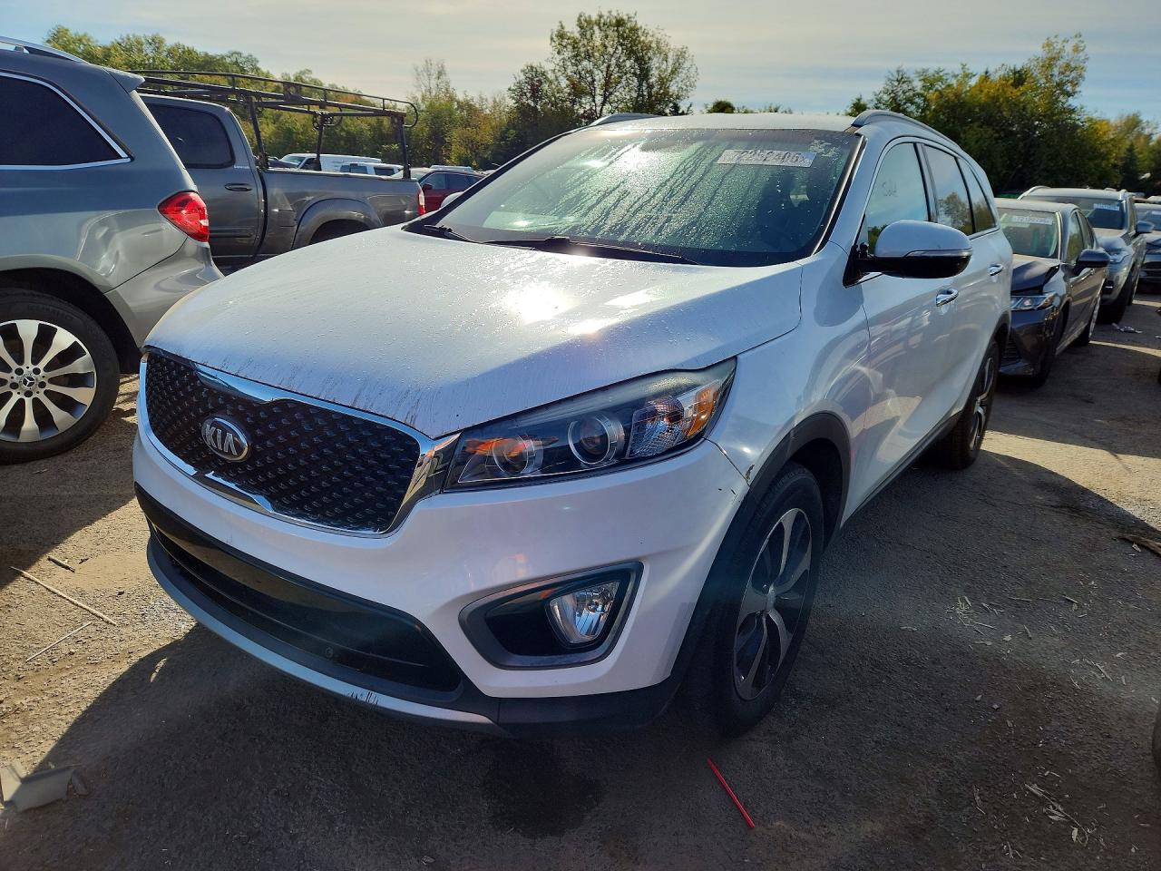 2016 KIA SORENTO EX | 5XYPH4A58GG160771 | UPCARS