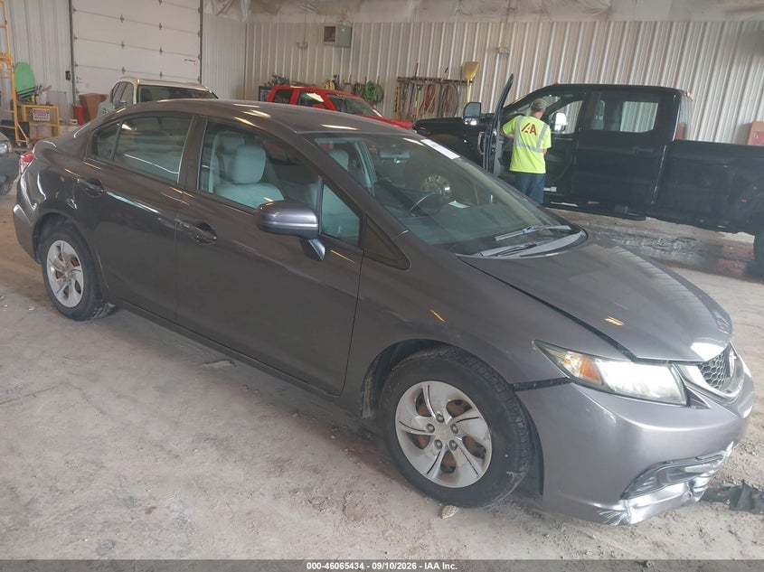 2015 HONDA CIVIC LX | 19XFB2F57FE057217 | UPCARS