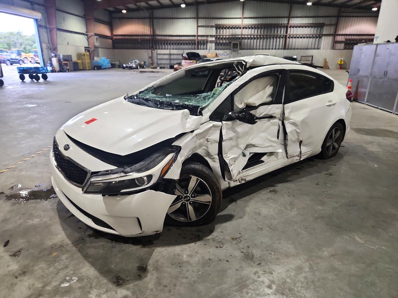 2021 KIA FORTE 4D L | 3KPFL4A72JE235531 | UPCARS