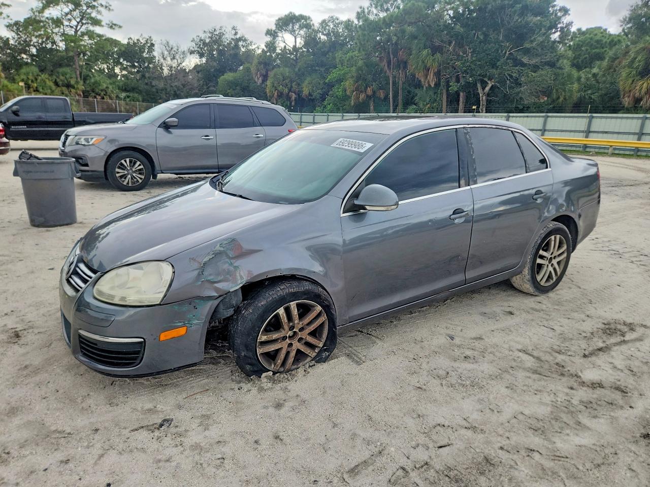 2005 VOLKSWAGEN JETTA 2.5L OPTION PACKAGE 2 | 3VWDF71K35M647535 | UPCARS