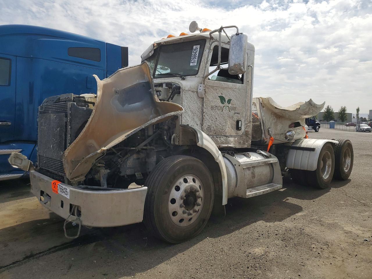 2012 PETERBILT ALL OTHER SEMI TRUCK | 1XPVDP9X5CD165475 | UPCARS