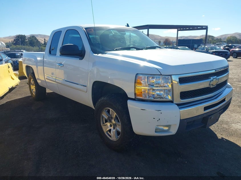 2011 CHEVROLET SILVERADO 1500 LT | 1GCRCSE05BZ457114 | UPCARS