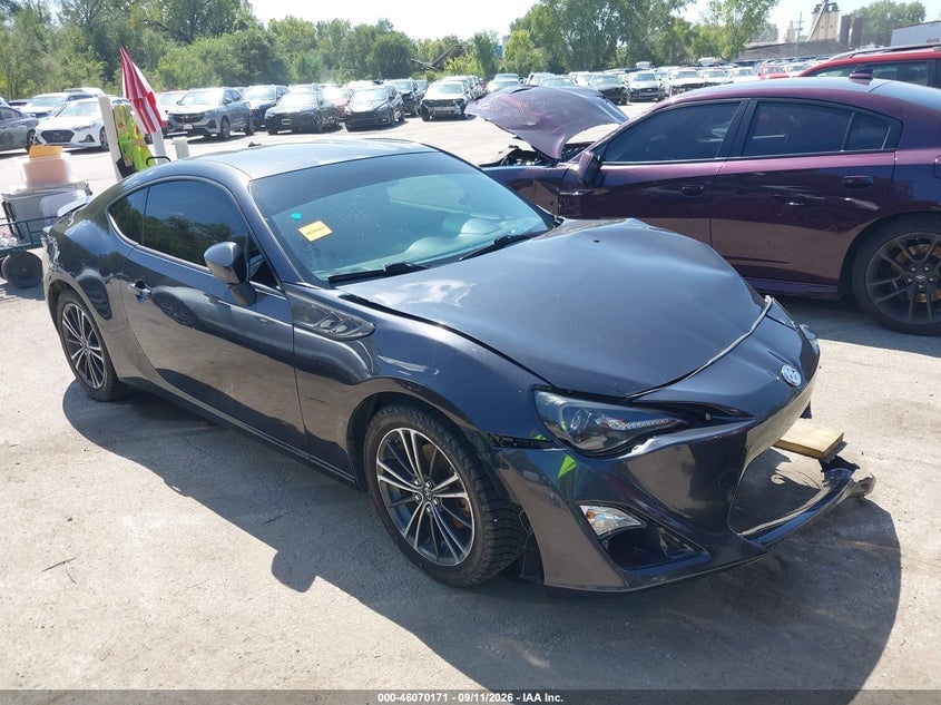 2013 SCION FR-S | JF1ZNAA14D1724544 | UPCARS