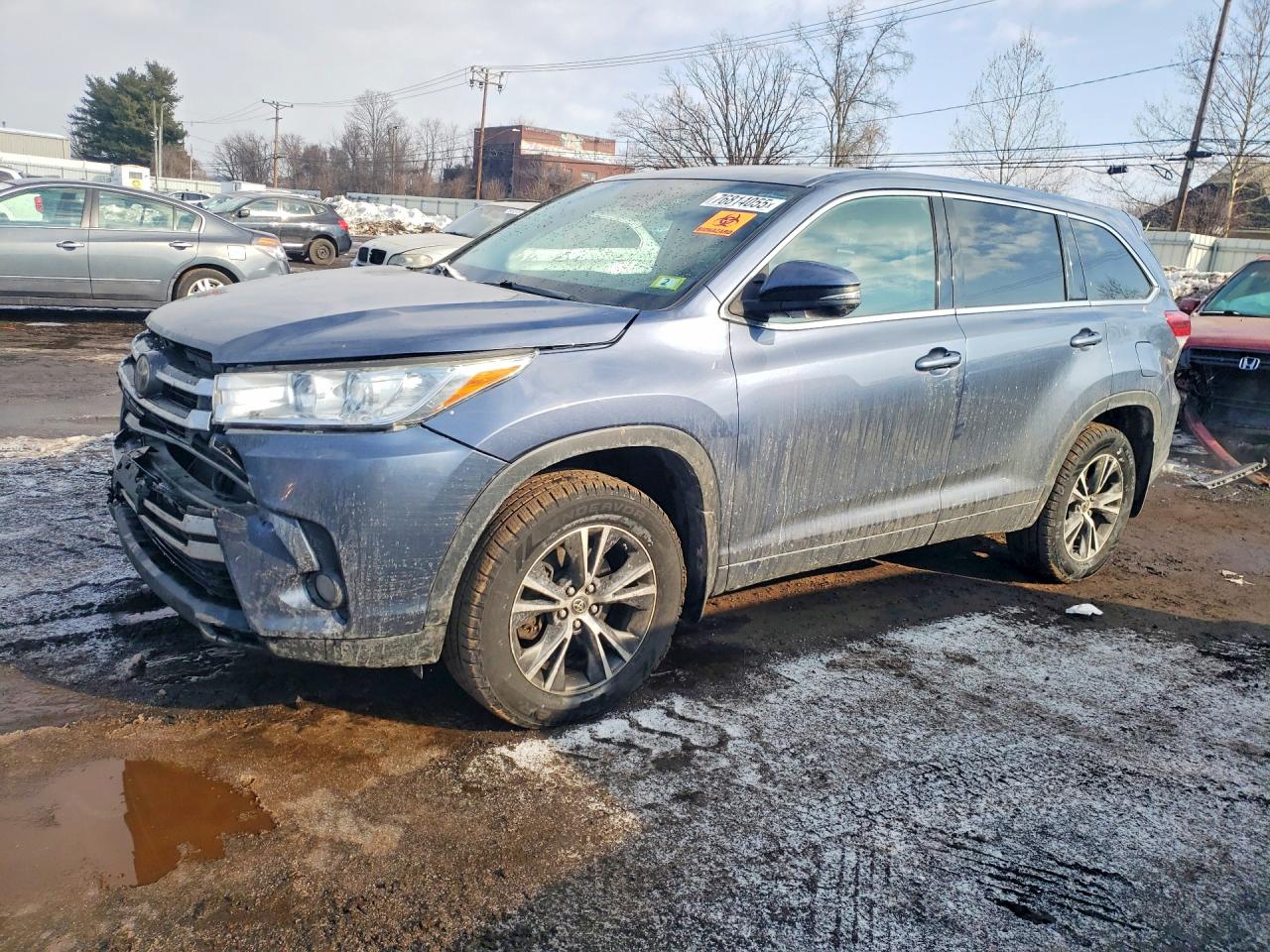 2018 TOYOTA HIGHLANDER LE PLUS | 5TDBZRFH1JS908763 | UPCARS