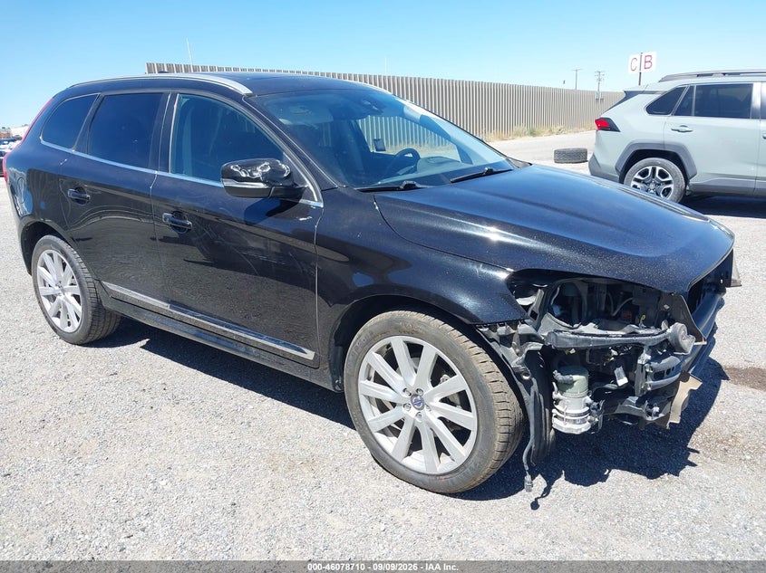 2017 VOLVO XC60 T5 INSCRIPTION | YV440MDU8H2221896 | UPCARS