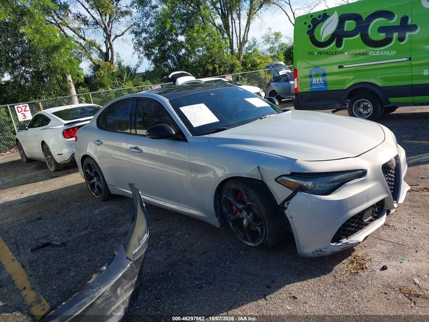 2021 ALFA ROMEO GIULIA TI SPORT RWD | ZARFAMBN3M7647387 | UPCARS