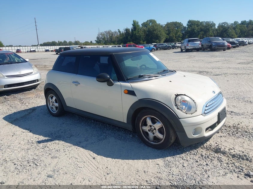 2010 MINI COOPER | WMWMF3C51ATZ21553 | UPCARS