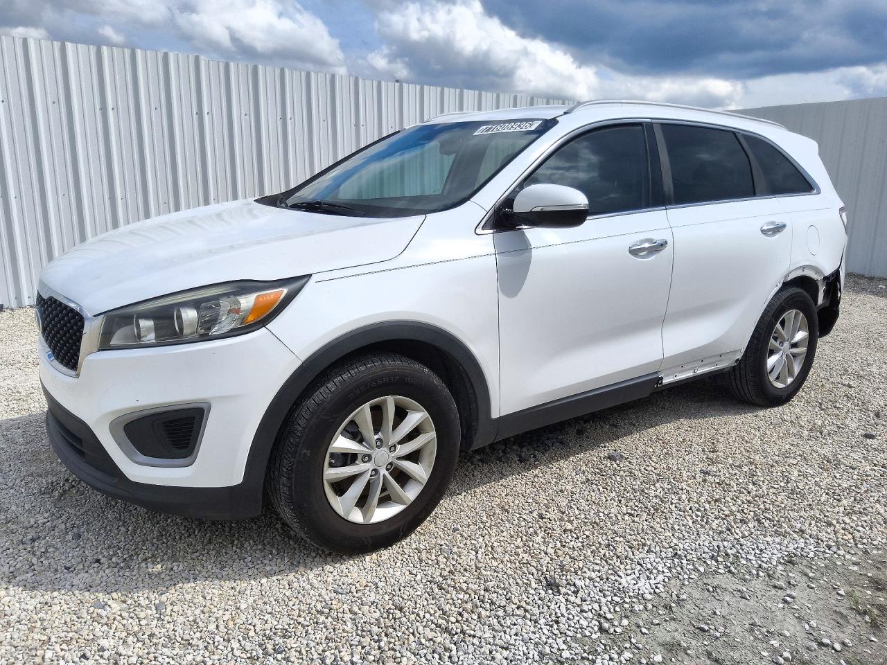 2017 KIA SORENTO LX | 5XYPG4A32HG284196 | UPCARS