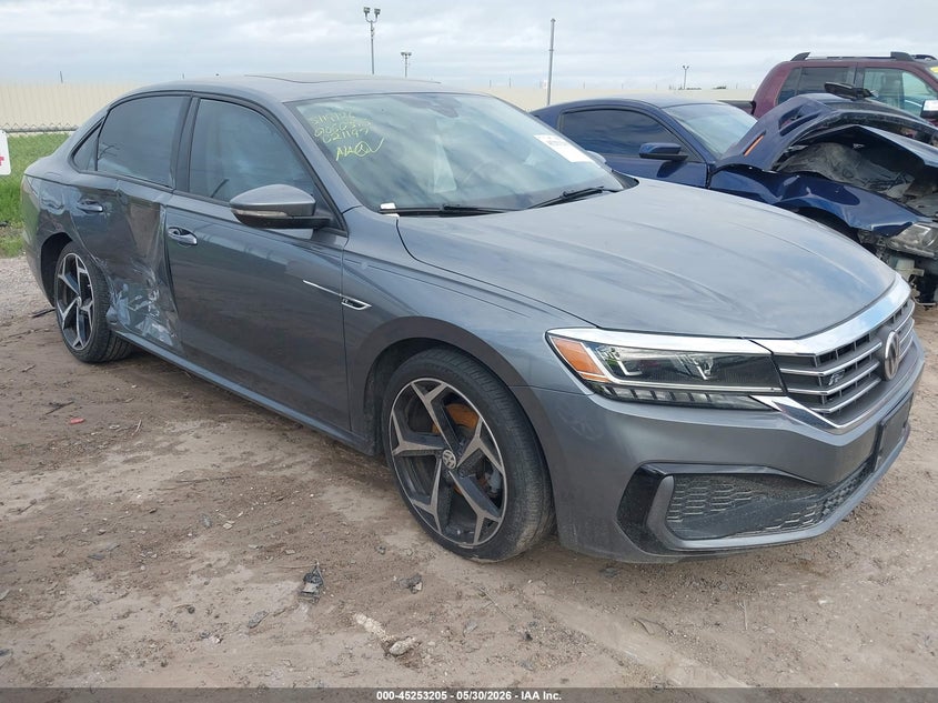 2020 VOLKSWAGEN PASSAT 2.0T R-LINE | 1VWMA7A35LC021197 | UPCARS
