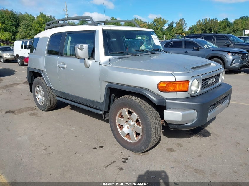 2007 TOYOTA FJ CRUISER | JTEBU11F770001335 | UPCARS