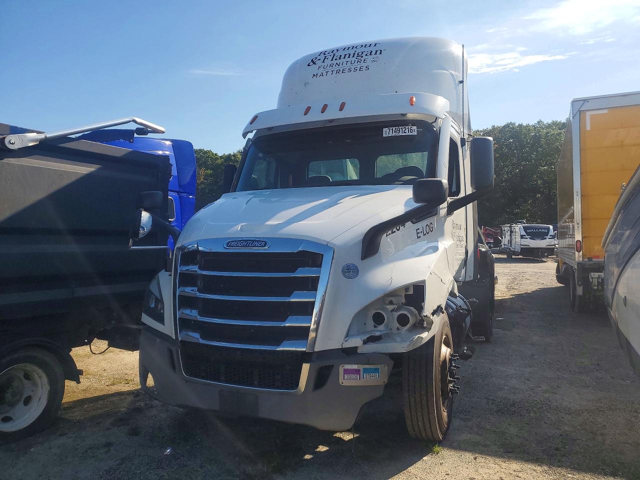2022 FREIGHTLINER ALL OTHER | 3AKBHTDV8NDND5444 | UPCARS