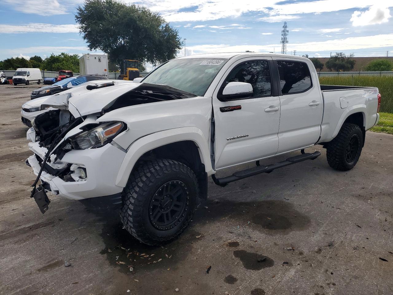 2017 TOYOTA TACOMA TRD SPORT | 5TFDZ5BN5HX023970 | UPCARS