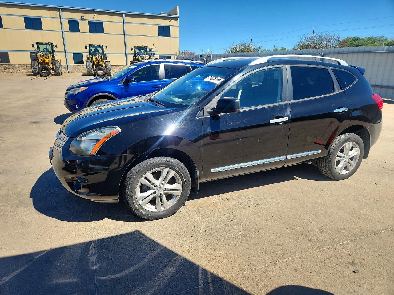 2015 NISSAN ROGUE S | JN8AS5MTXFW654871 | UPCARS