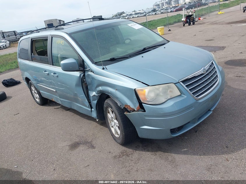2010 CHRYSLER TOWN & COUNTRY TOURING | 2A4RR5D13AR359518 | UPCARS