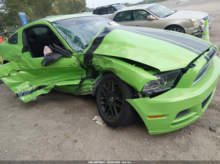 2014 FORD MUSTANG V6 | 1ZVBP8AM8E5297935 | UPCARS