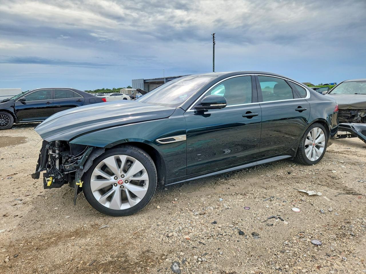 2021 JAGUAR XF R-DYNAMIC SE | SAJBL4GX7MCY90027 | UPCARS