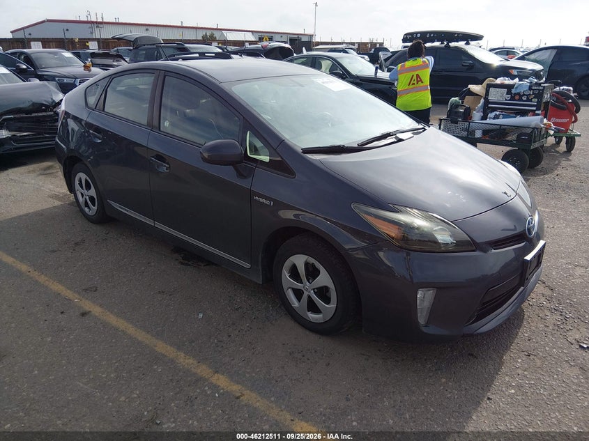 2013 TOYOTA PRIUS FOUR | JTDKN3DU1D5595233 | UPCARS