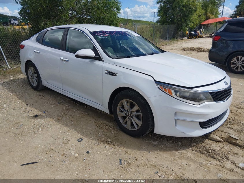 2018 KIA OPTIMA LX | 5XXGT4L31JG222209 | UPCARS