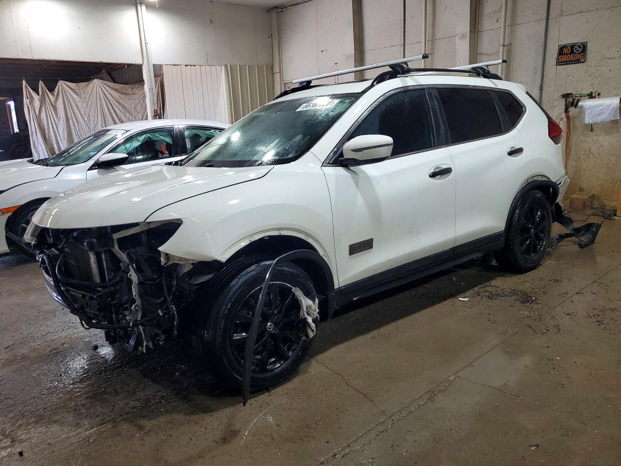 2017 NISSAN ROGUE SV | 5N1AT2MV3HC767442 | UPCARS