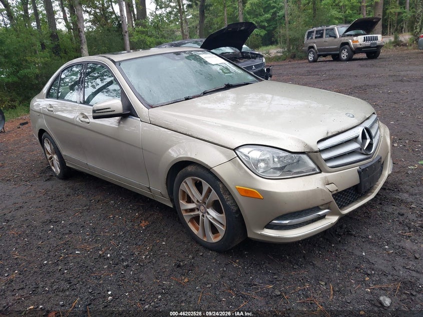 2012 MERCEDES-BENZ C 300 LUXURY/SPORT 4MATIC | WDDGF8BB5CA650439 | UPCARS