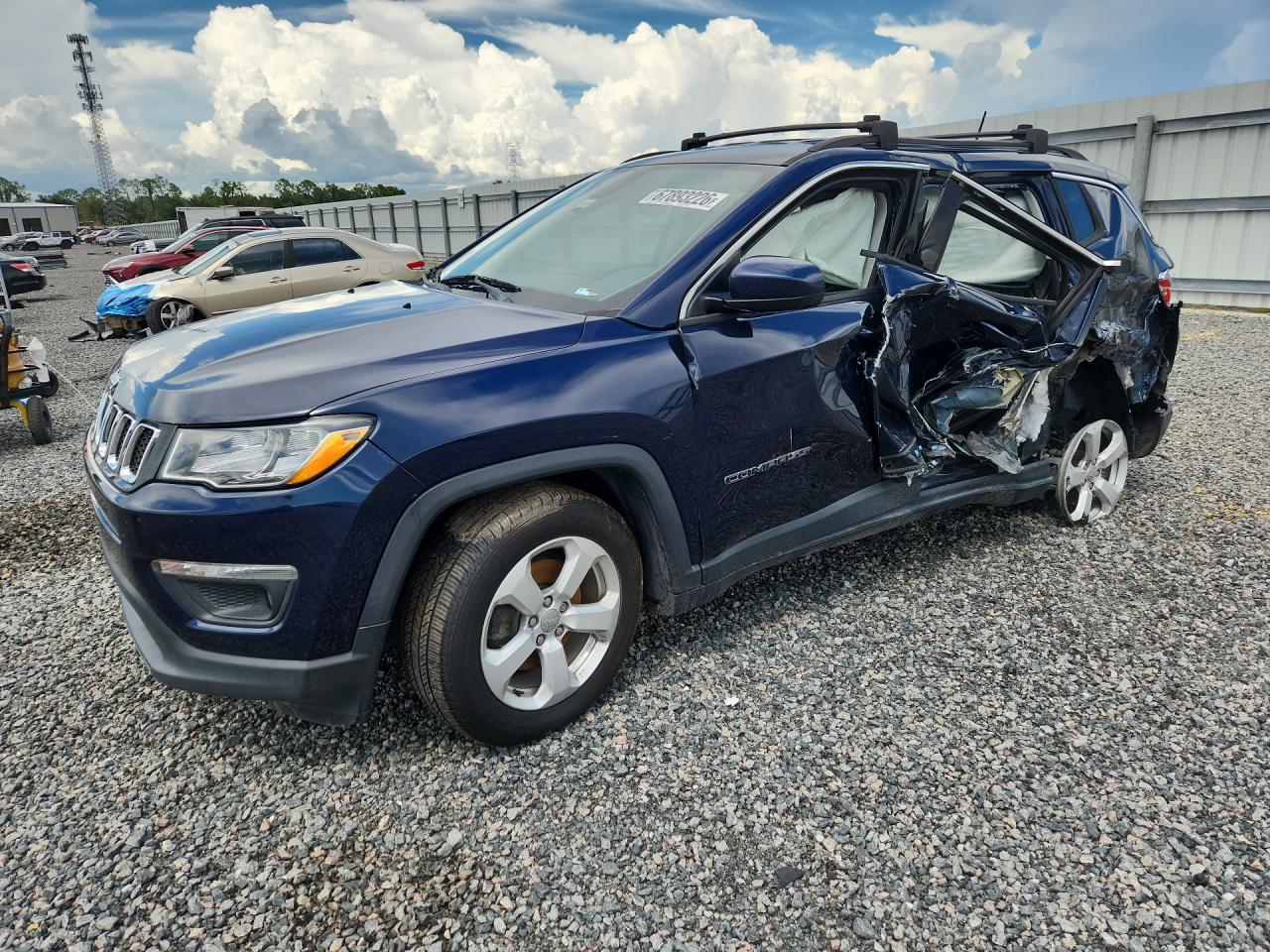 2017 JEEP COMPASS LATITUDE | 3C4NJCBB4HT658566 | UPCARS