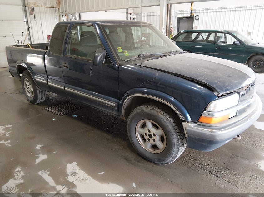 2001 CHEVROLET S-10 LS | 1GCDT19W518102953 | UPCARS