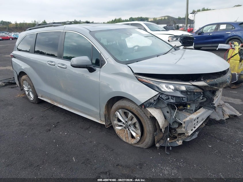 2022 TOYOTA SIENNA XLE WOODLAND EDITION | 5TDASKFC2NS057221 | UPCARS
