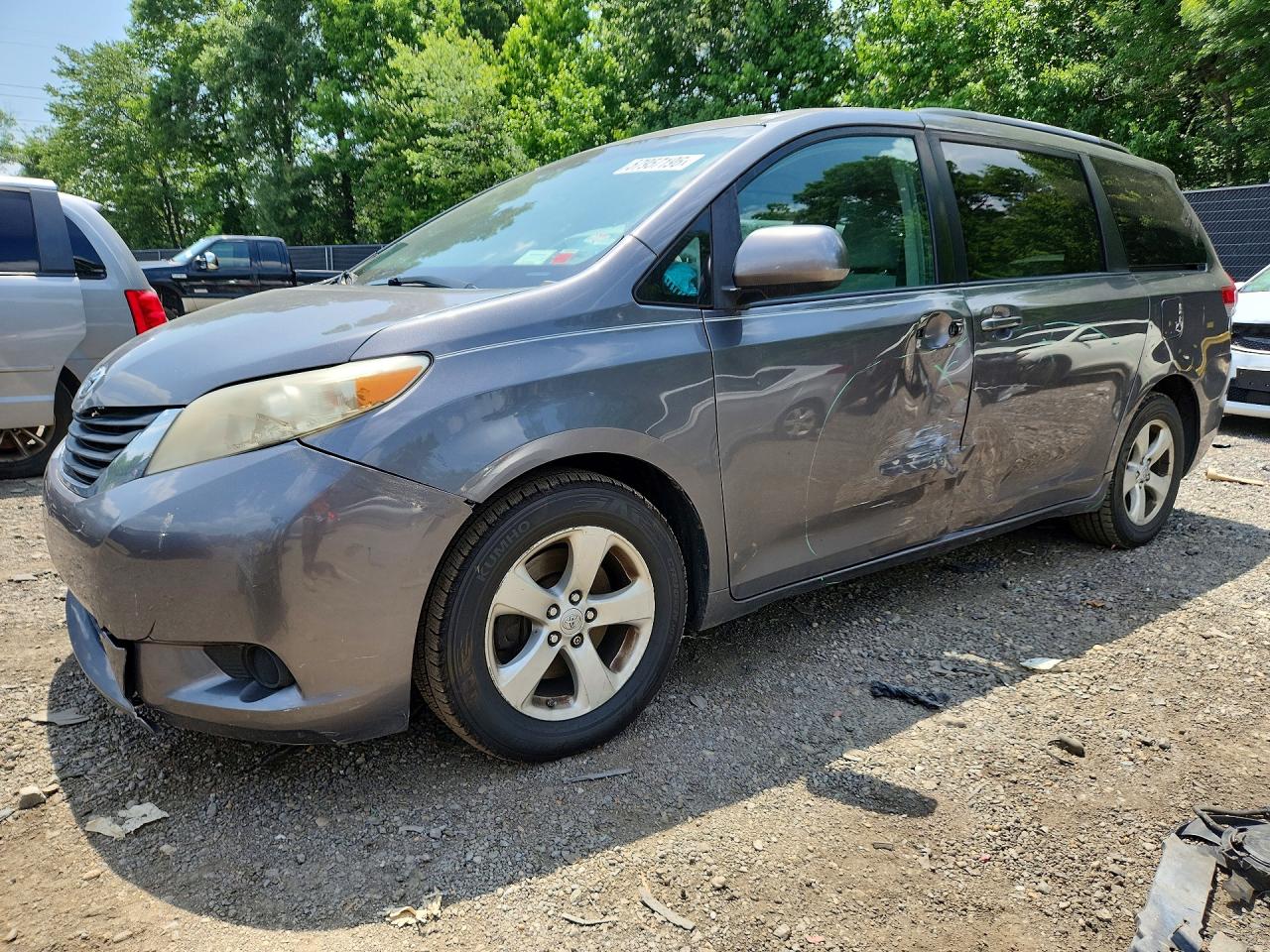 2011 TOYOTA SIENNA LE | 5TDKK3DC4BS172864 | UPCARS