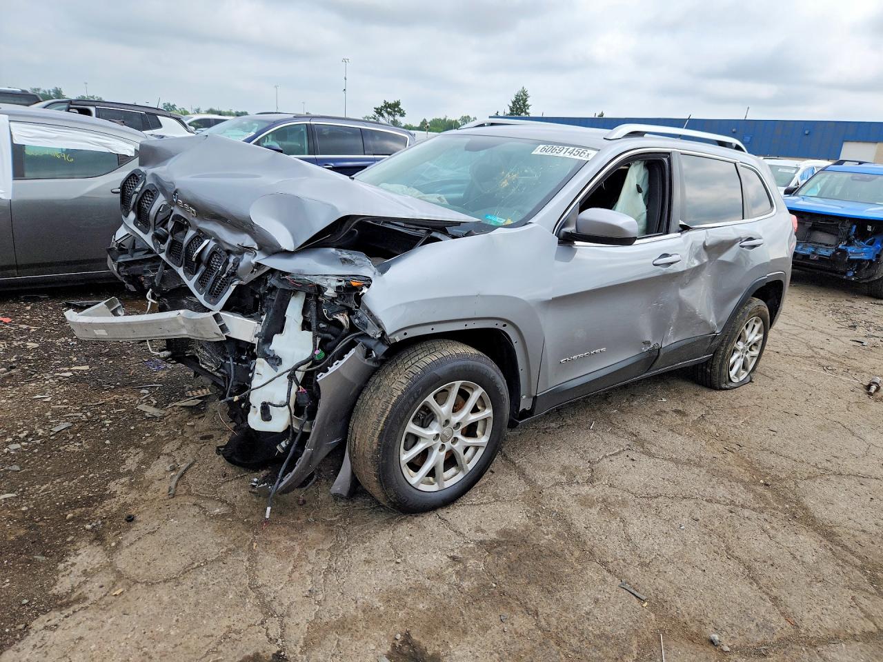 2015 JEEP CHEROKEE LATITUDE | 1C4PJMCB9FW636311 | UPCARS
