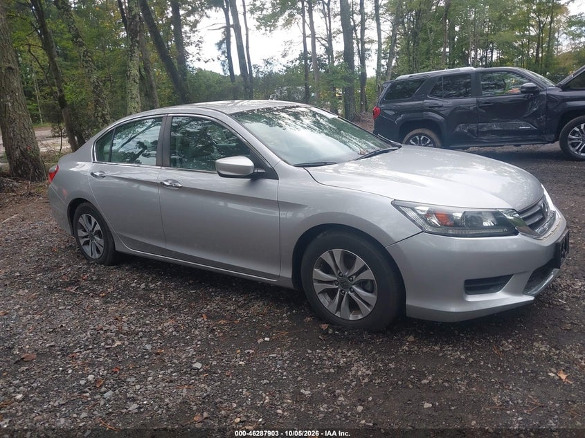 2015 HONDA ACCORD LX | 1HGCR2F33FA105815 | UPCARS