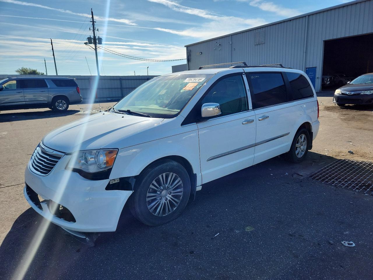 2016 CHRYSLER MINIVAN TOURING L | 2C4RC1CG1GR188802 | UPCARS