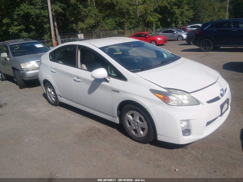 2011 TOYOTA PRIUS FOUR | JTDKN3DU3B0274482 | UPCARS