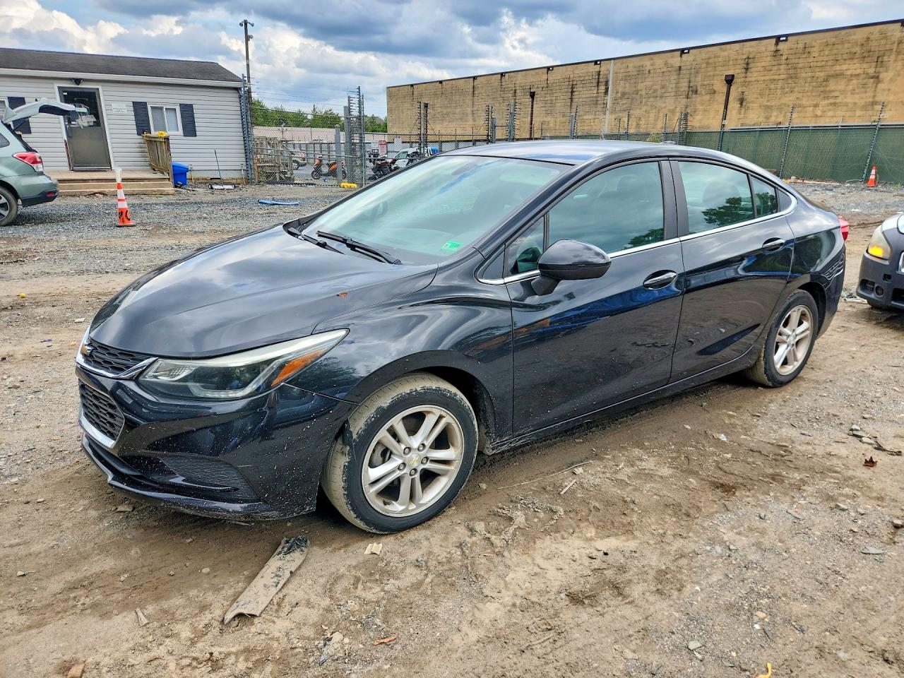 2017 CHEVROLET CRUZE LT | 1G1BE5SM4H7233740 | UPCARS