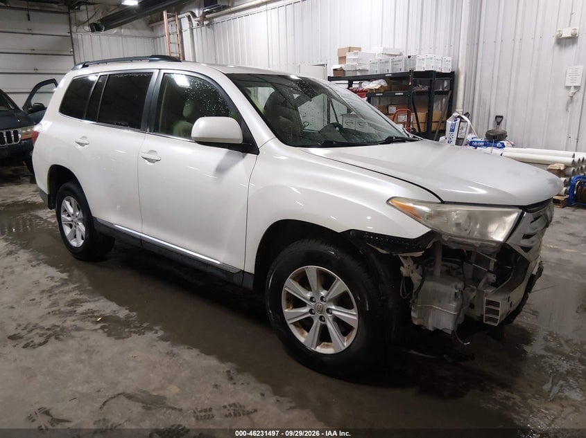 2011 TOYOTA HIGHLANDER BASE V6 | 5TDZK3EHXBS028616 | UPCARS