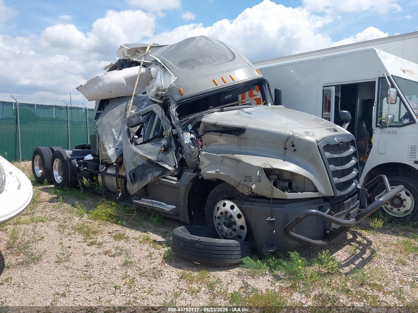 2025 FREIGHTLINER NEW CASCADIA 126 | 1FUJHHDR5SLWE2031 | UPCARS
