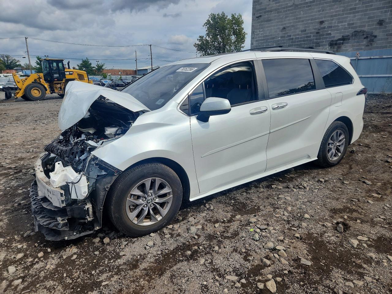 2023 TOYOTA SIENNA XLE | 5TDJRKEC7PS150011 | UPCARS