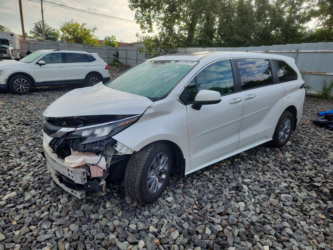 2024 TOYOTA SIENNA XLE 7-PASSENGER | 5TDYSKFC4RS135101 | UPCARS