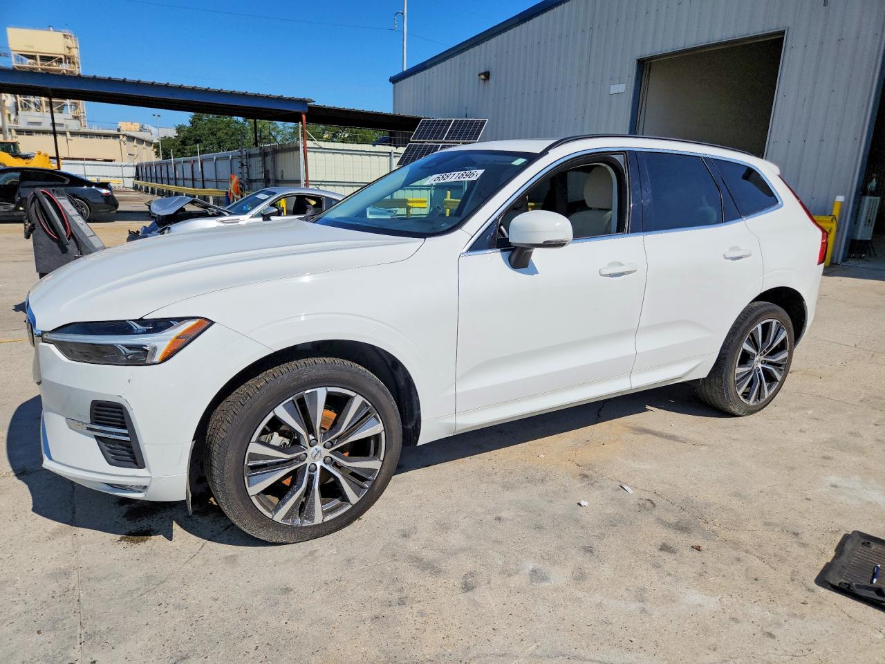 2022 VOLVO XC60 B5 MOMENTUM | YV4L12DK1N1951680 | UPCARS