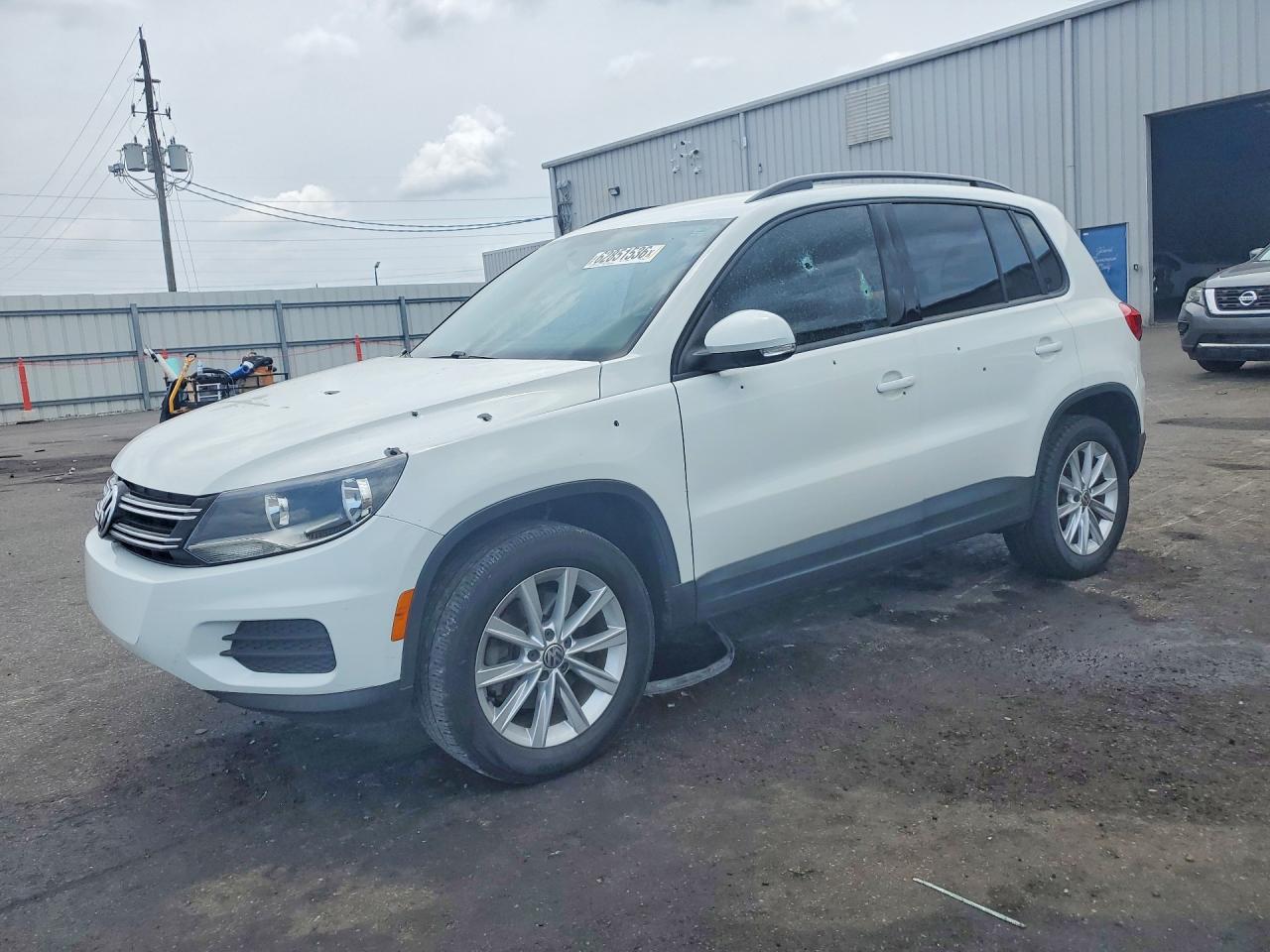 2017 VOLKSWAGEN TIGUAN S | WVGAV7AX9HK049235 | UPCARS