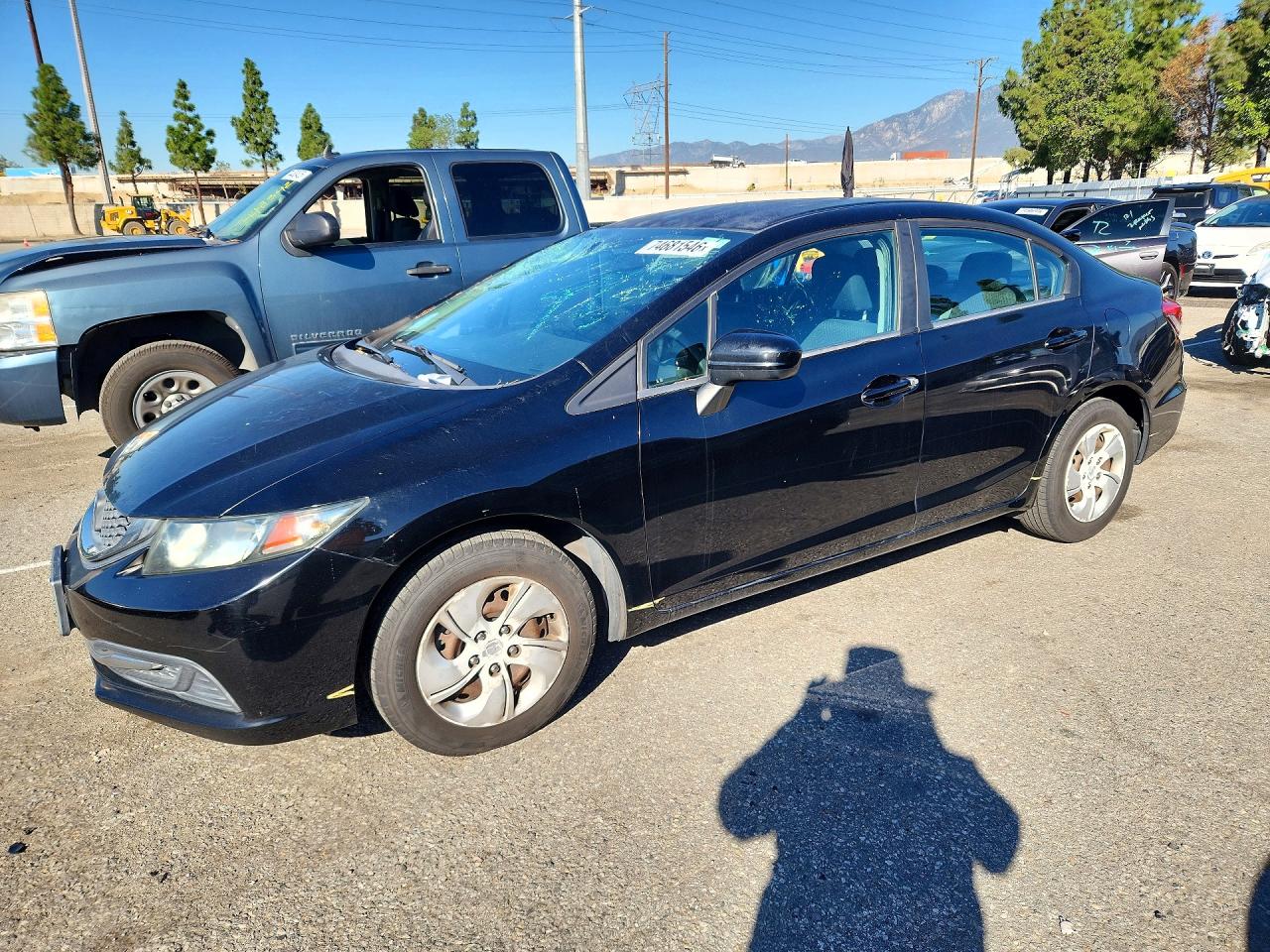 2015 HONDA CIVIC LX | 2HGFB2F59FH537734 | UPCARS