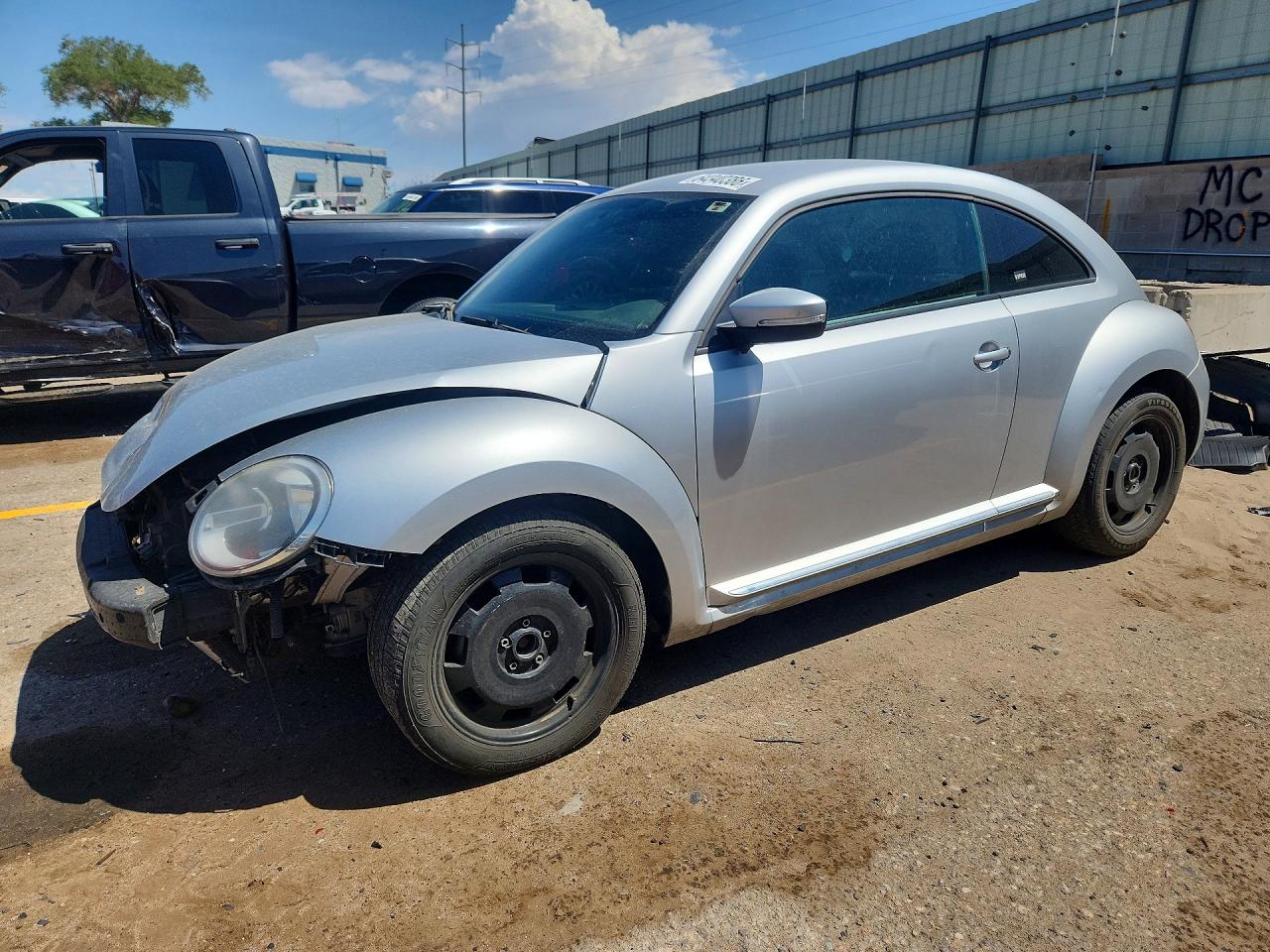 2014 VOLKSWAGEN BEETLE | 3VWJ07AT9EM661825 | UPCARS