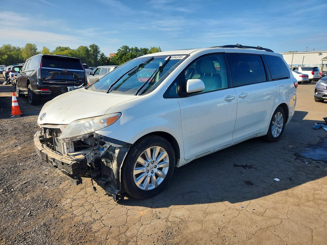 2015 TOYOTA SIENNA XLE PREMIUM 7-PASSENGER | 5TDDK3DC8FS106770 | UPCARS