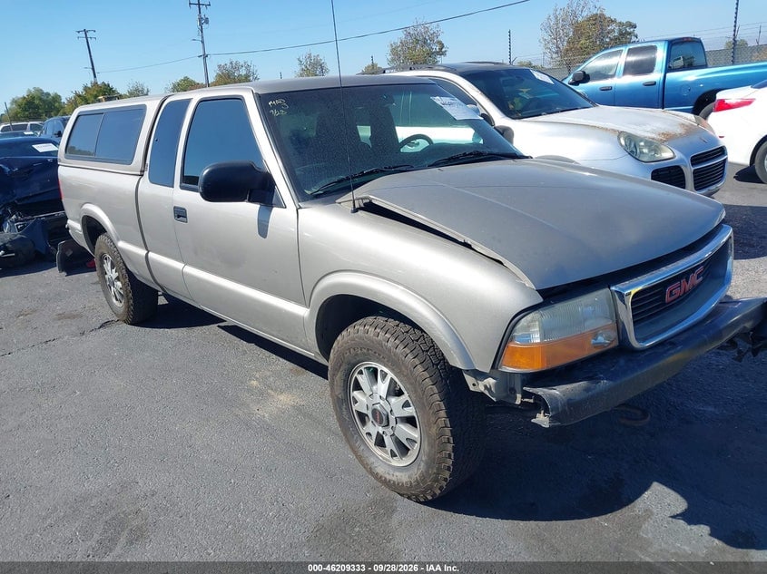 2002 GMC SONOMA SLS | 1GTDT19W228172265 | UPCARS