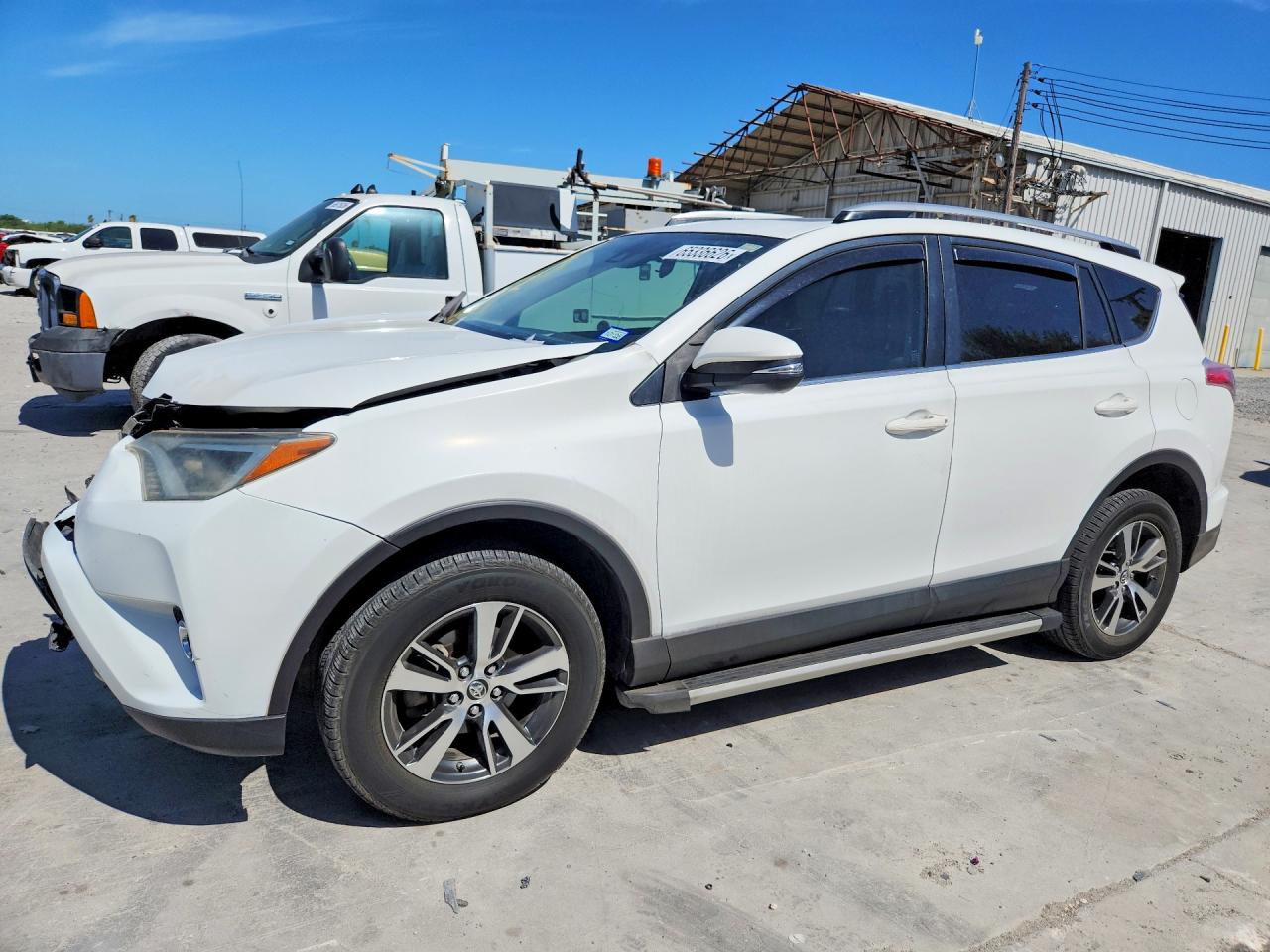 2018 TOYOTA RAV4 XLE | JTMWFREV5JD109033 | UPCARS