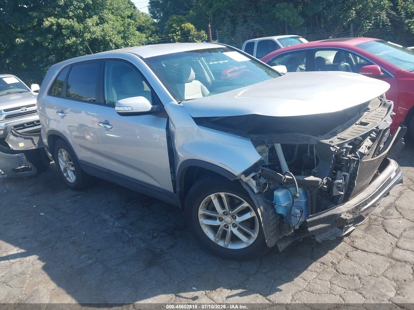 2015 KIA SORENTO LX | 5XYKT3A69FG594434 | UPCARS