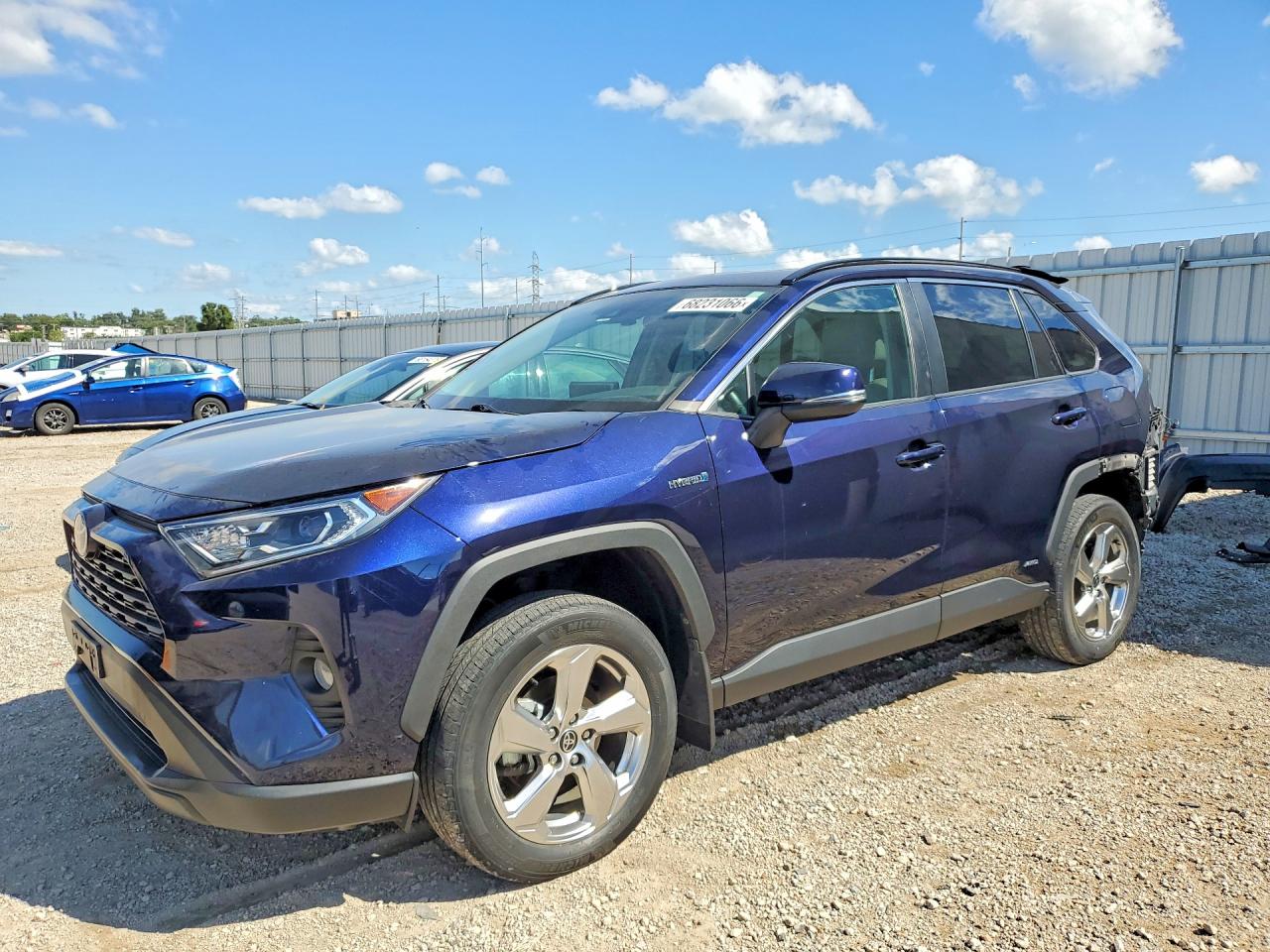 2021 TOYOTA RAV4 XLE PREMIUM | 2T3B6RFV9MW019615 | UPCARS