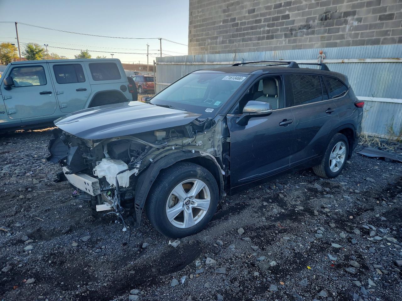 2021 TOYOTA HIGHLANDER LE | 5TDBZRBH1MS530826 | UPCARS