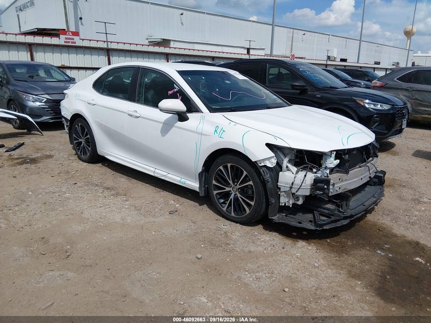 2018 TOYOTA CAMRY SE | 4T1B11HK4JU035552 | UPCARS