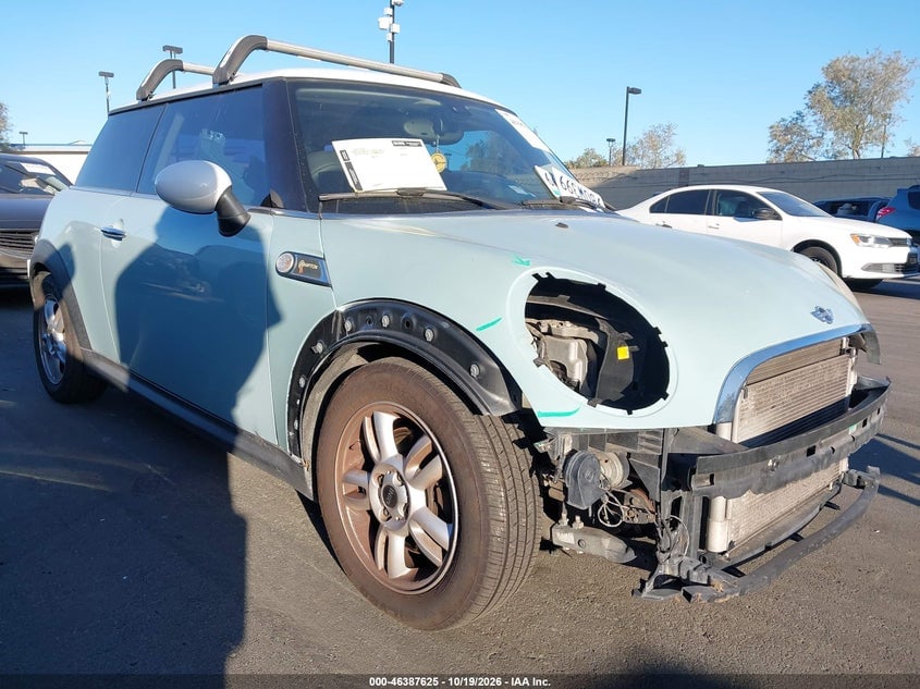 2013 MINI HARDTOP COOPER | WMWSU3C59DT685056 | UPCARS