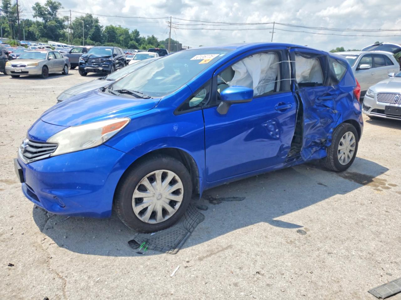 2015 NISSAN VERSA SV | 3N1CE2CPXFL355176 | UPCARS